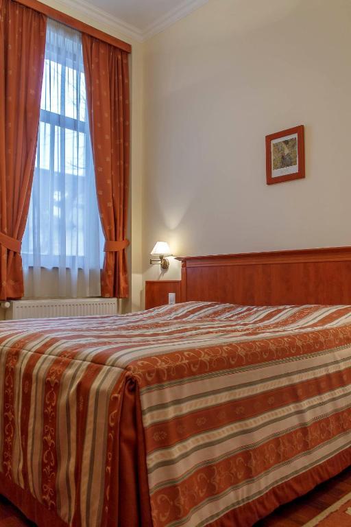Pannon Hotel Bejelentkezes 20 Oraig, Check-In Until 20 O'Clock, Einchecken Bis 20 Uhr Mohács Exterior foto