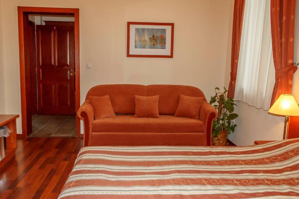 Pannon Hotel Bejelentkezes 20 Oraig, Check-In Until 20 O'Clock, Einchecken Bis 20 Uhr Mohács Zimmer foto