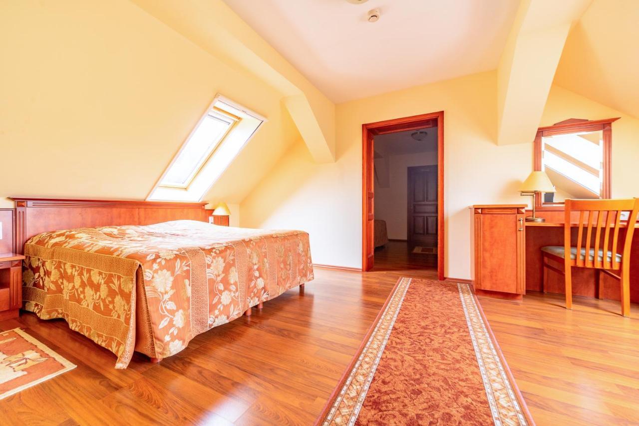Pannon Hotel Bejelentkezes 20 Oraig, Check-In Until 20 O'Clock, Einchecken Bis 20 Uhr Mohács Exterior foto