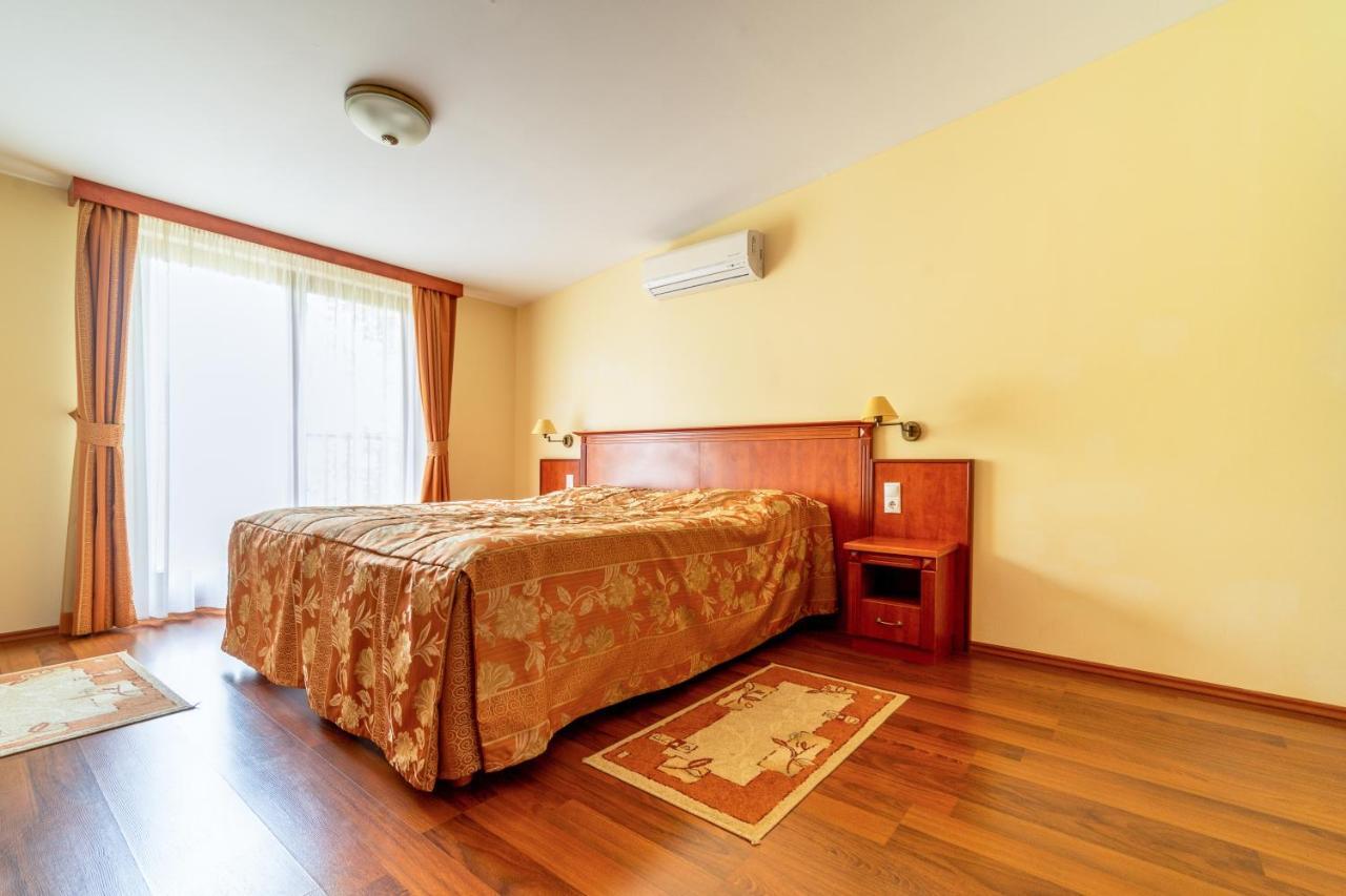 Pannon Hotel Bejelentkezes 20 Oraig, Check-In Until 20 O'Clock, Einchecken Bis 20 Uhr Mohács Exterior foto
